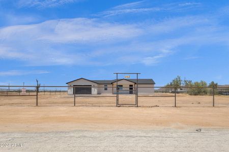 New construction Single-Family house 57812 W Fulcar Road, Maricopa, AZ 85139 - photo 3 3