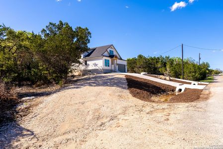 New construction Single-Family house 126 Mountain View Trail, Boerne, TX 78006 - photo 45 45