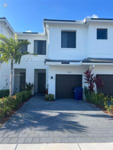 New construction Townhouse house 10851 Sw 232Nd Ter, Homestead, FL 33032 - photo 0 0