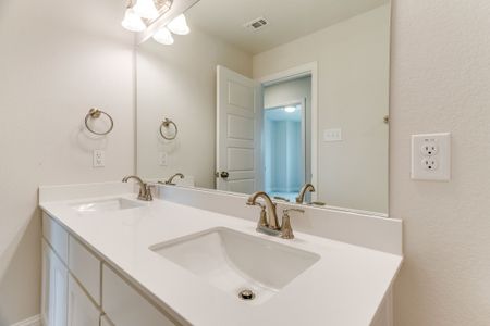 New construction Townhouse house 1937 Ethereal Lane, Waxahachie, TX 75165 Baird A - Rear Entry- photo 21 21