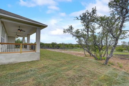 New construction Single-Family house 147 Violet Way, Castroville, TX 78009 The Livingston- photo 14 14