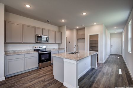New construction Single-Family house 4242 Danforth Street, New Braunfels, TX 78130 Easton - 1388- photo 4 4