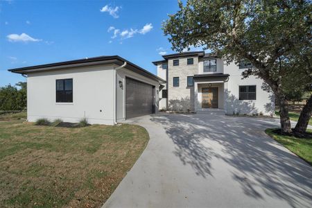 New construction Single-Family house 109 Rocky Summit Ct, Spicewood, TX 78669 - photo 0