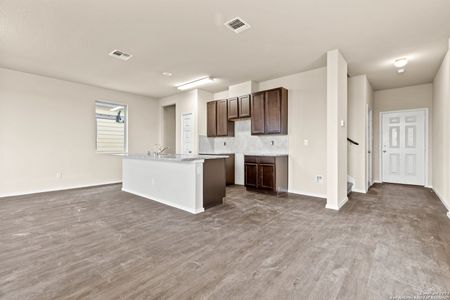 New construction Single-Family house 4468 Kiowa Pass, San Antonio, TX 78245 The Rockhampton- photo 3 3