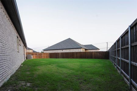 New construction Single-Family house 1836 Royal Lake Drive, Grand Prairie, TX 75052 - photo 35 35