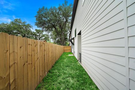 New construction Single-Family house 2615 Huntington Creek Street, Houston, TX 77093 - photo 21 21