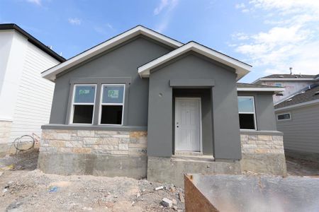 New construction Single-Family house 204 Flowers Ave, Hutto, TX 78634 Mozart- photo 1 1
