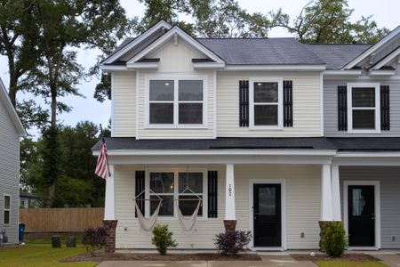 New construction Townhouse house 162 Spencer Circle, Summerville, SC 29485 - photo 0
