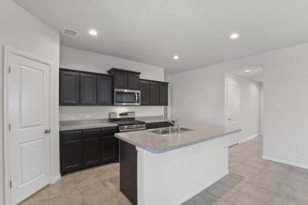 New construction Single-Family house 761 High Summit Trail, Fort Worth, TX 76131 - photo 57 57