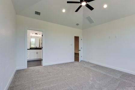 New construction Single-Family house 106 Wild Persimmon Trail, Marion, TX 78124 - photo 11 11