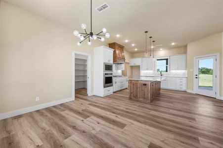 New construction Single-Family house 1560 Dixie Estates Way, Whitesboro, TX 76273 - photo 6 6