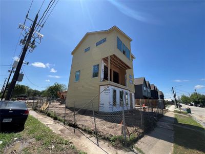 New construction Single-Family house 1307 71St Street, Unit A, Houston, TX 77011 - photo 4 4
