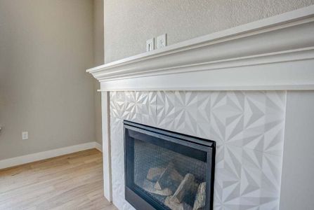 New construction Townhouse house 255 High Point Drive, Longmont, CO 80504 - photo 11 11