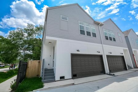 New construction Single-Family house 6013 Cypress Street, Houston, TX 77074 - photo 2 2