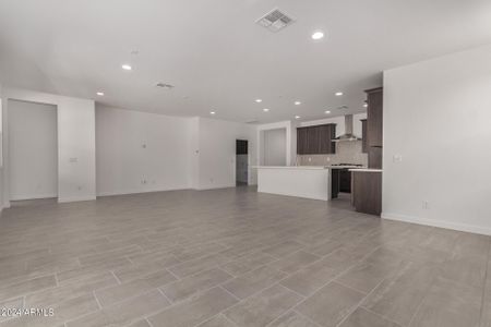 New construction Single-Family house 14851 S 179Th Avenue, Goodyear, AZ 85338 Ventana- photo 9 9