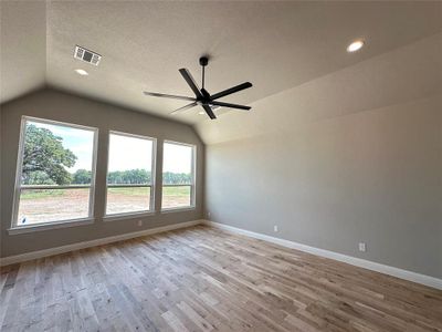 New construction Single-Family house 553 Royal Santana Run, Weatherford, TX 76087 - photo 18 18