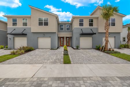 New construction Townhouse house 1154 Creek Valley Ct, Brandon, FL 33511 Ormond- photo 0 0