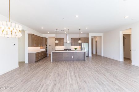 New construction Single-Family house 7551 W Gelding Drive, Peoria, AZ 85381 5526- photo 10 10