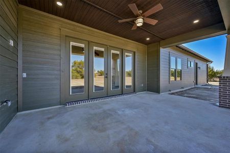 New construction Single-Family house 116 Tambra Lea Ln, Liberty Hill, TX 78642 - photo 31 31