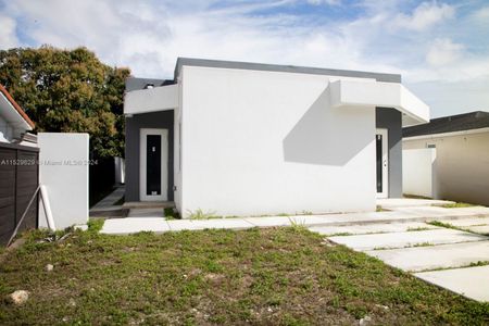 New construction Single-Family house Miami, FL 33155 - photo 5 5