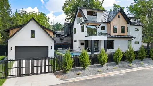 New construction Single-Family house 1106 W Monroe St, Austin, TX 78704 - photo 0