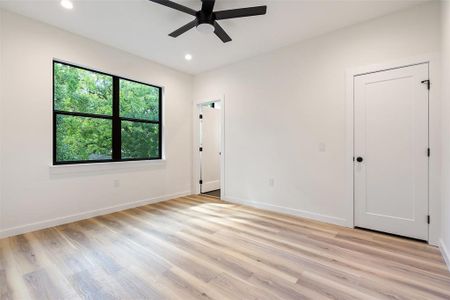 New construction Condo/Apt house 702 Valdez St, Unit B, Austin, TX 78741 - photo 26 26