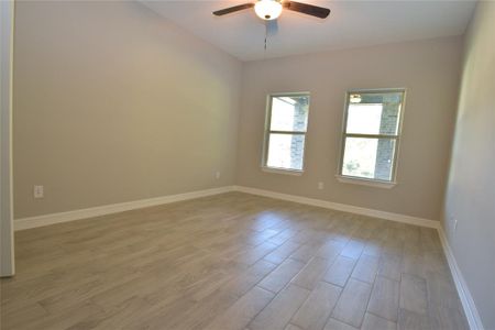 New construction Single-Family house 9 Snead Lane, Huntsville, TX 77340 - photo 16 16