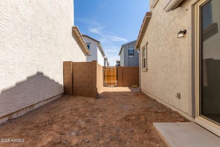 New construction Single-Family house 25161 N 141St Avenue, Surprise, AZ 85387 Plan CC-RM3- photo 21 21