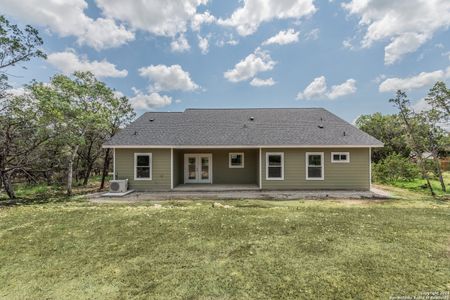 New construction Single-Family house 635 Cactus Flower, Canyon Lake, TX 78133 - photo 38 38