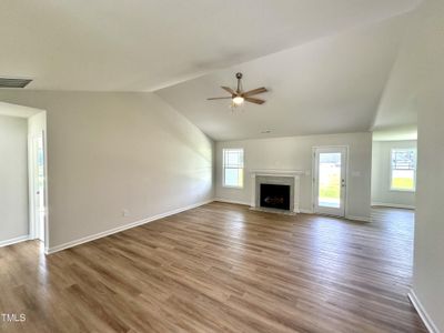New construction Single-Family house 310 Earnest Way, Unit Lot 34, Kenly, NC 27542 - photo 3 3