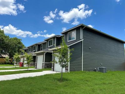 New construction Townhouse house 202 Henderson Street, Bonham, TX 75418 - photo 1 1