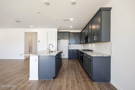 New construction Single-Family house 4292 W Sebastian Lane, San Tan Valley, AZ 85144 - photo 7 7