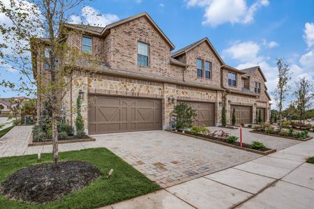 New construction Townhouse house 501 Hutchinson Lane, Lewisville, TX 75077 - photo 0 0
