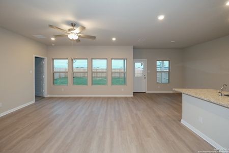 New construction Single-Family house 6823 Lime Rock Bluff, San Antonio, TX 78253 Magellan - 40' Smart Series- photo 2 2