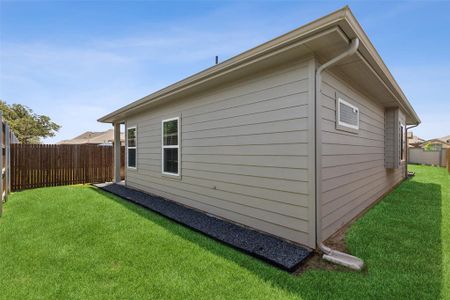 New construction Single-Family house 511 Concho Street, Aubrey, TX 76227 - photo 31 31