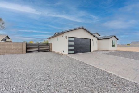 New construction Single-Family house 9391 W Madero Drive, Arizona City, AZ 85123 - photo 39 39