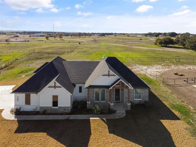 New construction Single-Family house 1008 Elevation Trail, Weatherford, TX 76087 - photo 2 2