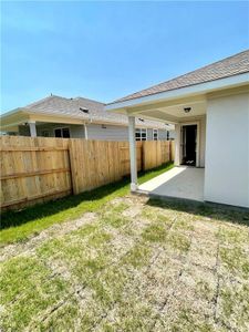 New construction Single-Family house 132 Riverhill Dr, Georgetown, TX 78628 - photo 32 32