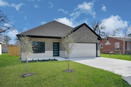 New construction Single-Family house 6410 Ezzard Charles Lane, Houston, TX 77091 - photo 1 1