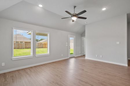 New construction Single-Family house 5702 Dawning Sun Street, Fulshear, TX 77441 - photo 9 9