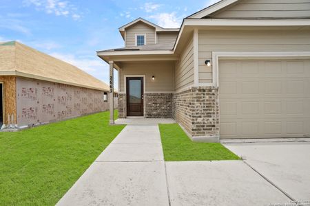 New construction Single-Family house 2662 Downsbury Rd, New Braunfels, TX 78130 - photo