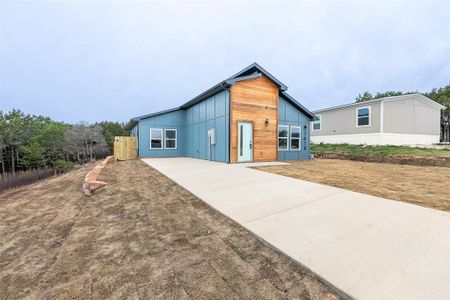 New construction Single-Family house 1410 Corona Drive, Granbury, TX 76048 - photo