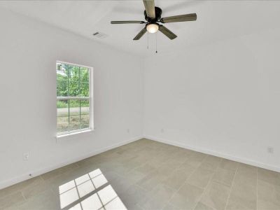 New construction Single-Family house 110 Pohakuloa Dr, Bastrop, TX 78602 - photo 4 4