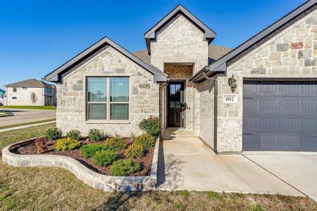 New construction Single-Family house 1012 Wasatch Court, Burleson, TX 76028 - photo 0 0