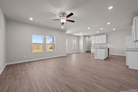 New construction Single-Family house 8420 Aloe Vera Trace, San Antonio, TX 78222 Donley- photo 31 31