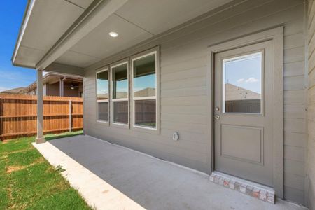New construction Single-Family house 5242 Crystal Lake Avenue, Krum, TX 76249 HOBBS- photo 35 35