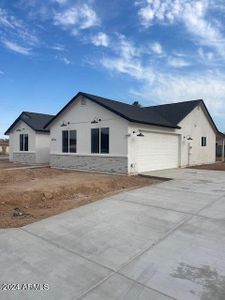 New construction Single-Family house 10532 E Mercury Drive, Apache Junction, AZ 85120 - photo 0 0