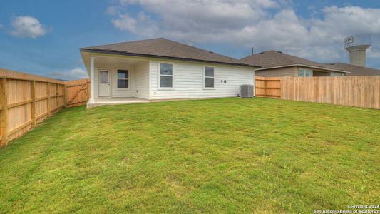 New construction Single-Family house 1127 Indian Canyon, Seguin, TX 78155 Lakeway- photo 36 36