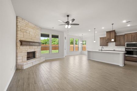 New construction Single-Family house 3301 Beverly Hills, Burleson, TX 76028 Concept 2267- photo 13 13