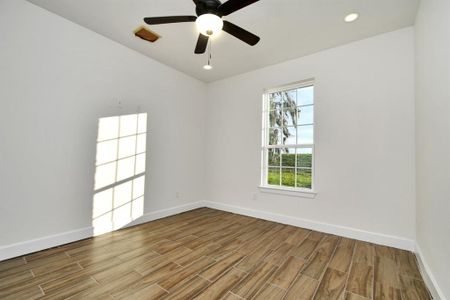 New construction Single-Family house 2138 Twin Lakes Blvd, West Columbia, TX 77486 - photo 34 34